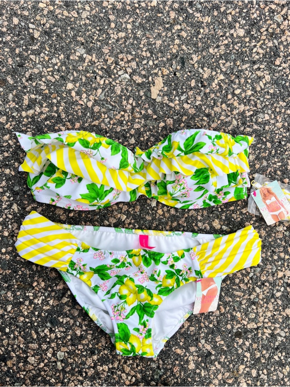 Y2K Victoria’s Secret Yellow Lemon Floral Ruffle Bandeau Bikini